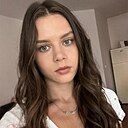 Знакомства: Алинка, 22 года, Брянск