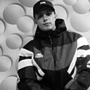Знакомства: Женя, 25 лет, Казань