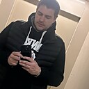 Знакомства: Илья, 35 лет, Новосибирск