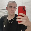Знакомства: Максим, 21 год, Киев