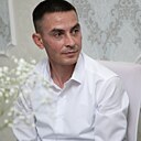 Знакомства: Денис, 33 года, Петровск