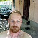 Знакомства: Максим, 35 лет, Кривой Рог