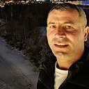 Знакомства: Макс, 33 года, Абовян