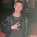 Знакомства: Антон, 21 год, Шарыпово