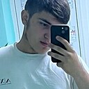 Знакомства: Роберт, 18 лет, Волгодонск