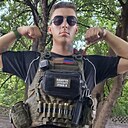 Знакомства: Даниил, 20 лет, Горловка