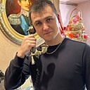 Знакомства: Александр, 29 лет, Докучаевск