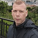 Знакомства: Александр, 38 лет, Владивосток