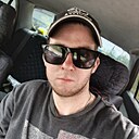 Знакомства: Алексей, 22 года, Магадан