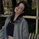 Знакомства: Юля, 19 лет, Екатеринбург