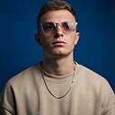 Знакомства: Kiril, 22 года, Каракол