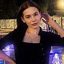 Знакомства: Арина, 24 года, Санкт-Петербург