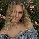 Знакомства: Юлия, 26 лет, Москва
