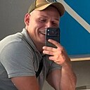 Знакомства: Макс, 33 года, Мелитополь