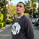 Знакомства: Илья, 27 лет, Асино