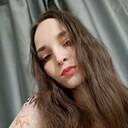 Знакомства: Ксения, 23 года, Екатеринбург