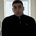 Знакомства: Davo, 24 года, Ереван