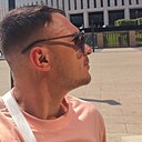 Знакомства: Игорь, 38 лет, Магадан
