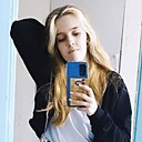Знакомства: Арина, 18 лет, Бобруйск