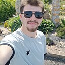 Знакомства: Максим, 22 года, Елец