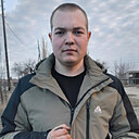 Знакомства: Максим, 19 лет, Фролово