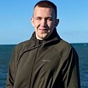 Знакомства: Макс, 19 лет, Дивное