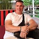 Знакомства: Юра, 46 лет, Батайск