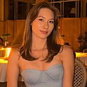 Знакомства: Вика, 20 лет, Санкт-Петербург
