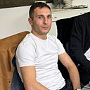 Знакомства: Овик, 31 год, Вишневое
