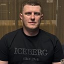 Знакомства: Максим, 41 год, Орел