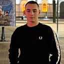 Знакомства: Иван, 19 лет, Зверево