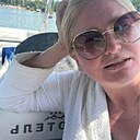 Знакомства: Анастасия, 39 лет, Новосибирск