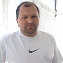Знакомства: Макс, 37 лет, Никополь