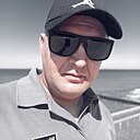 Знакомства: Артём, 35 лет, Калининград