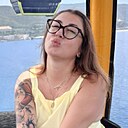 Знакомства: Ольга, 38 лет, Санкт-Петербург