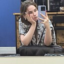 Знакомства: Ксюша, 22 года, Екатеринбург