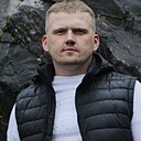 Знакомства: Максим, 29 лет, Омск