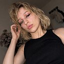 Знакомства: Виктория, 25 лет, Екатеринбург