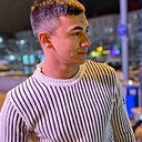 Знакомства: Данил, 32 года, Химки