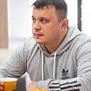 Знакомства: Олег, 40 лет, Луганск
