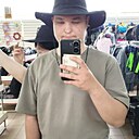 Знакомства: Илья, 18 лет, Менделеевск