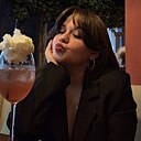Знакомства: Аня, 18 лет, Челябинск