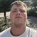Знакомства: Илья, 20 лет, Таганрог