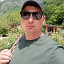 Знакомства: Володя, 33 года, Елабуга
