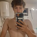 Знакомства: Максим, 18 лет, Черкассы