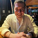 Знакомства: Илья, 29 лет, Москва