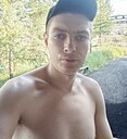 Знакомства: Денис, 35 лет, Магадан