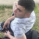 Знакомства: Артем, 23 года, Вольск