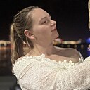 Знакомства: Алёна, 24 года, Благовещенск