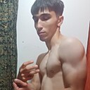 Знакомства: Ренат, 21 год, Москва